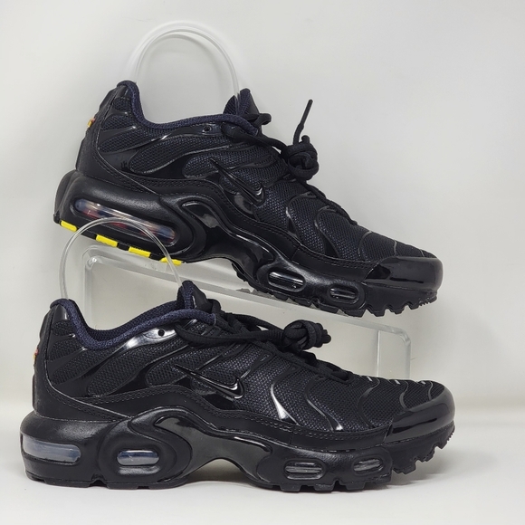 Nike Air Max Plus GS Triple Black Kids/ Womens Size Multi CD0609 001 New